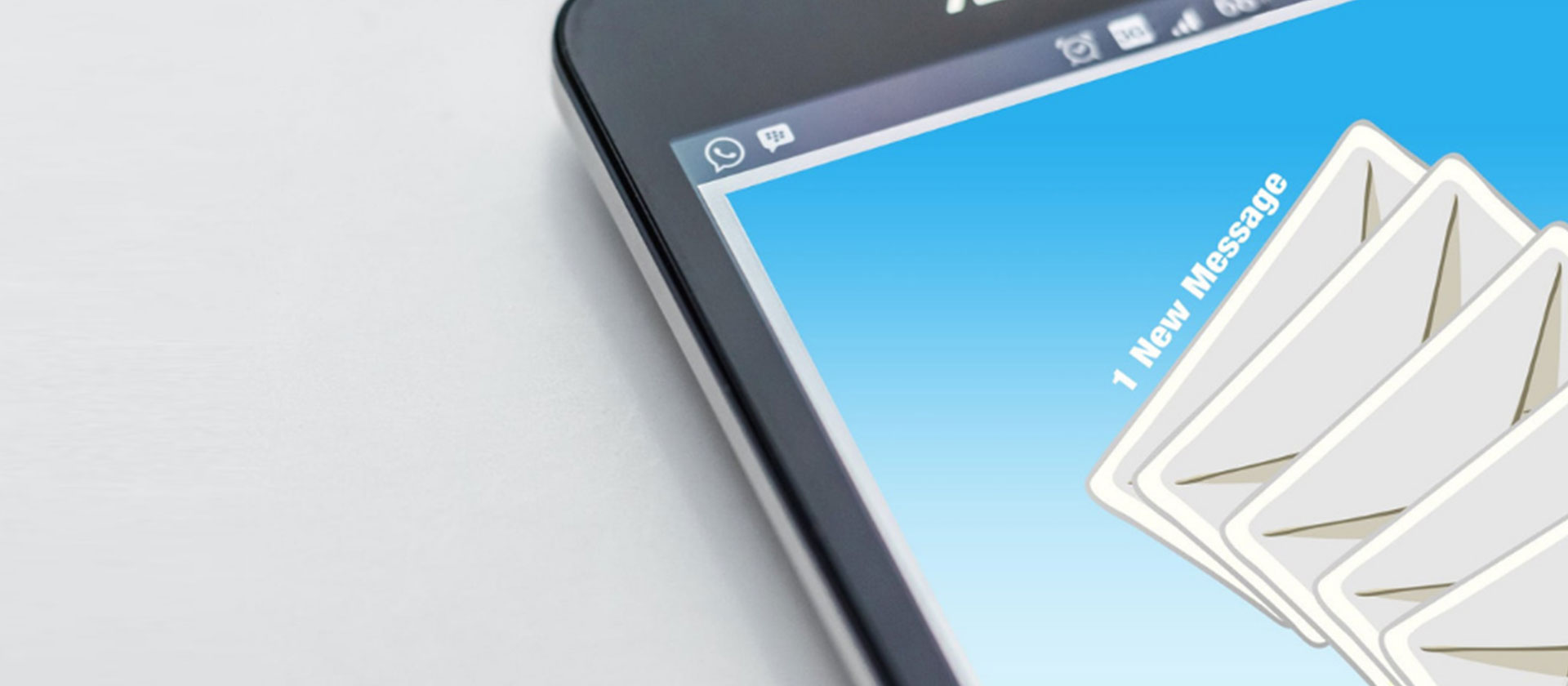 One new message in a smartphone